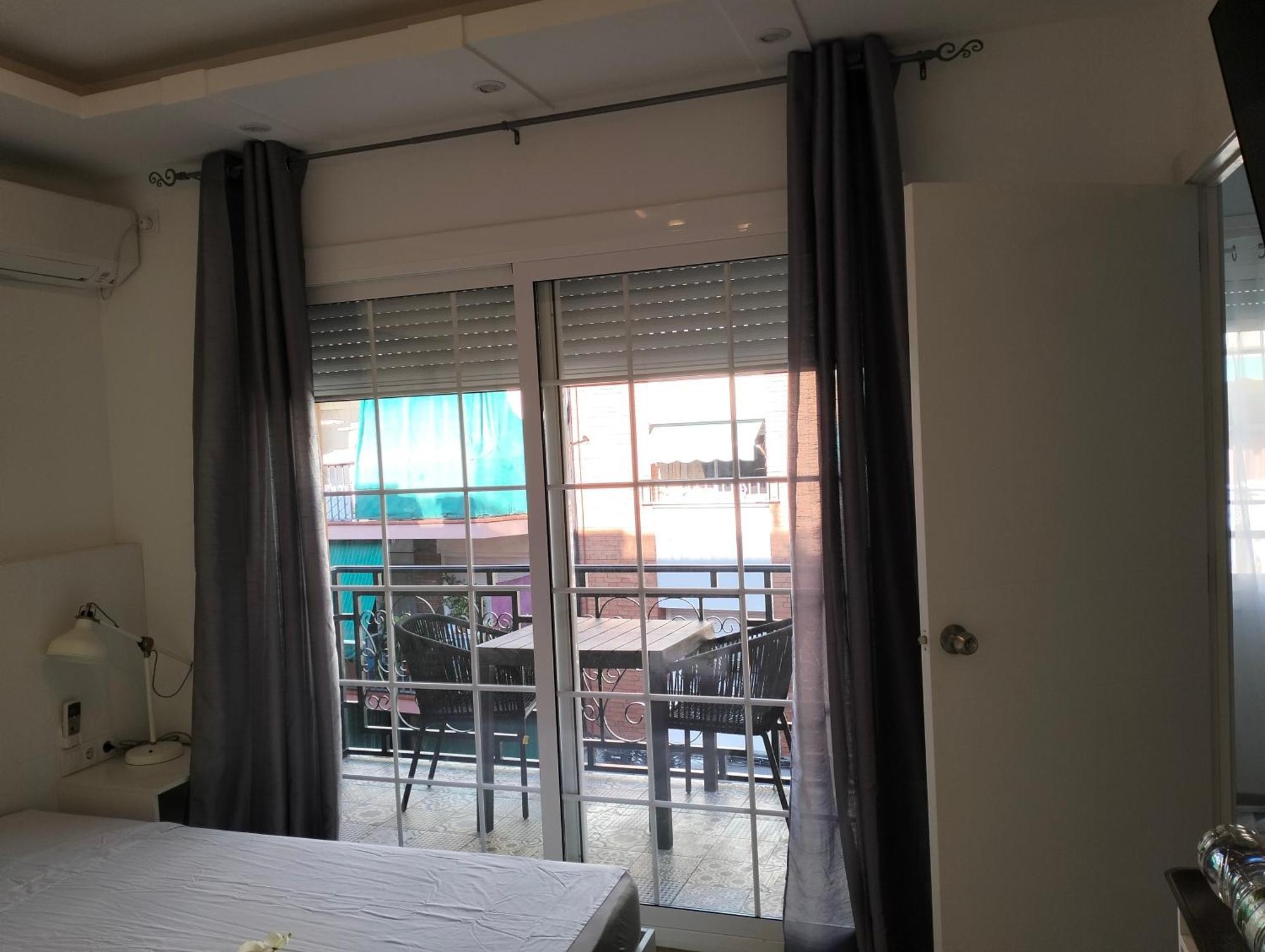 Warm Harbor Apartment Santa Coloma de Gramenet Ngoại thất bức ảnh