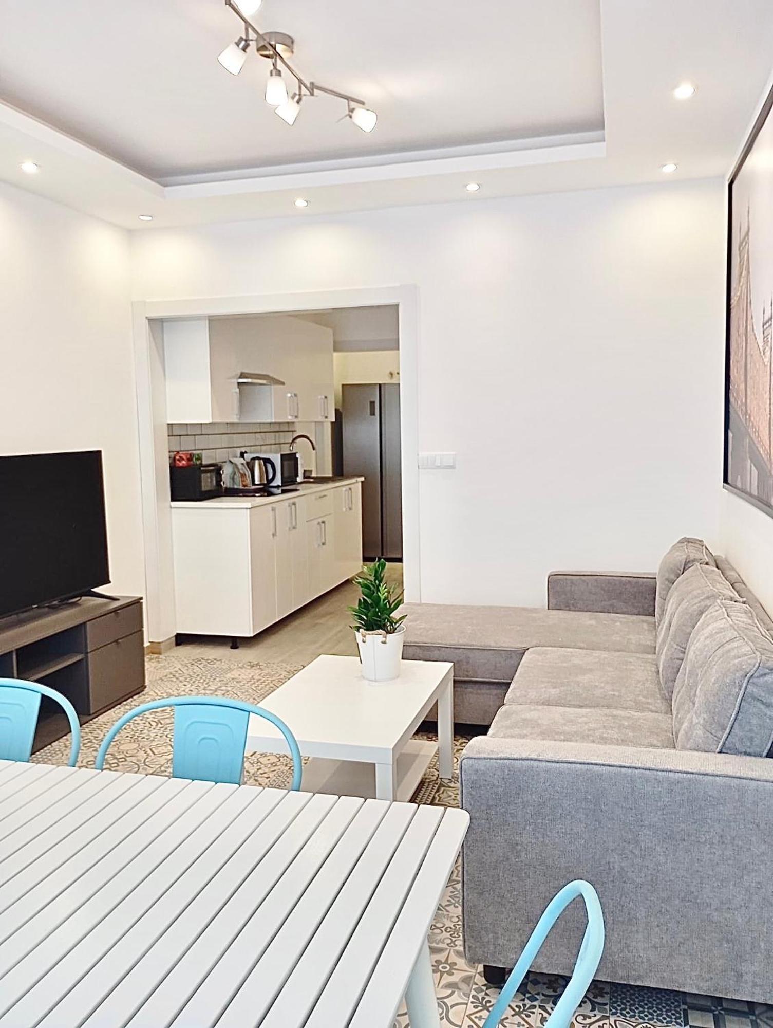 Warm Harbor Apartment Santa Coloma de Gramenet Ngoại thất bức ảnh